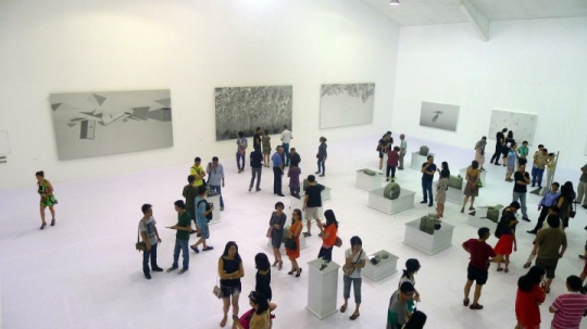 计洲个展 倒置的灰色景物 计洲个展 倒置的灰色景物