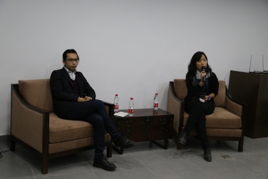 UCCA副馆长尤洋与主办方互动 UCCA副馆长尤洋与主办方互动