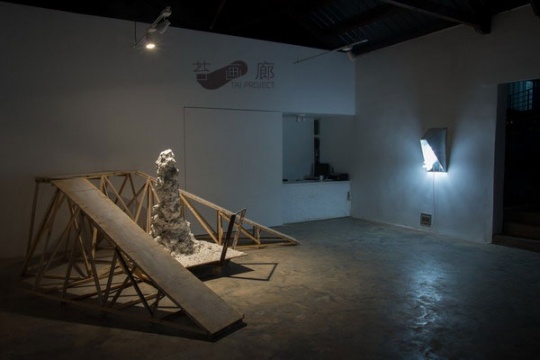 2013 “循环剂”装置展,艺术家:Patrick Hari (瑞士)
2013 “循环剂”装置展,艺术家:Patrick Hari (瑞士)