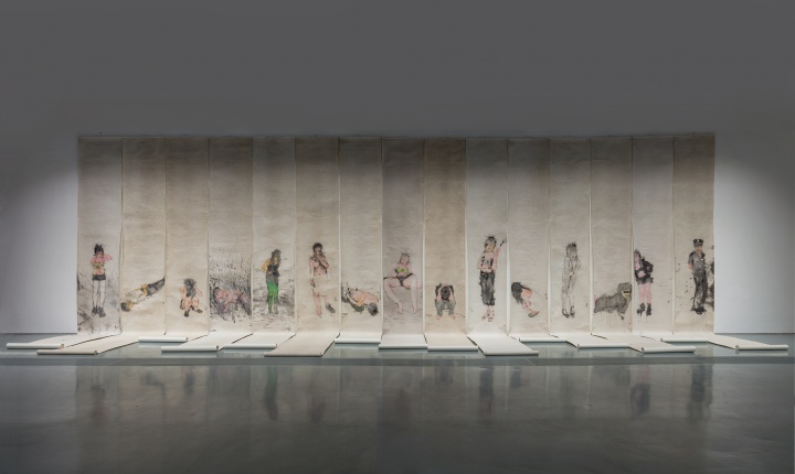 刘庆和 《新发地》组合 2013 纸本设色水墨 750×100cm×15 现场图
