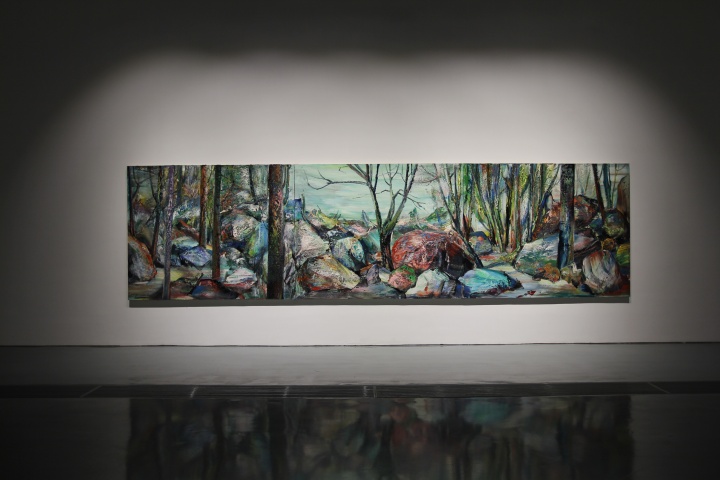 2013年,蜂巢当代艺术中心尹朝阳个展“出山”现场
2013年,蜂巢当代艺术中心尹朝阳个展“出山”现场