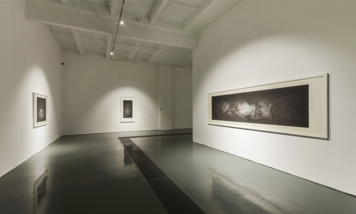 蜂巢当代艺术中心肖旭个展现场
蜂巢当代艺术中心肖旭个展现场