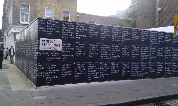 Free Aiweiwei Poster campaign at Lisson Gallery
Free Aiweiwei Poster campaign at Lisson Gallery