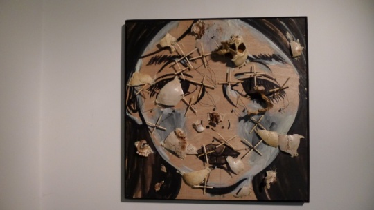 恶作剧一般地就是让画面看起来不那么“美好”
恶作剧一般地就是让画面看起来不那么“美好”