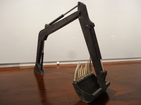 卢昊《建设的工具》,6展厅
卢昊《建设的工具》,6展厅