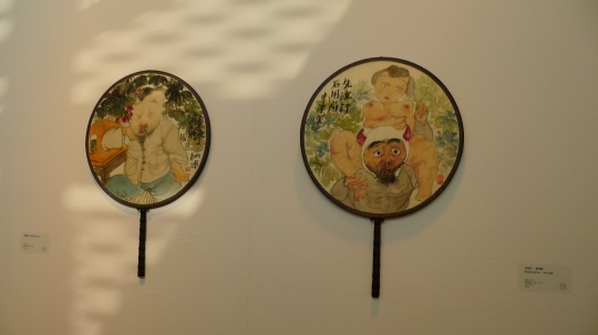 上个周末新开张的37.8艺术实验室在这次展会主推水墨,图为李津2014年新作《纳凉图》和《先流汗,后用扇》
上个周末新开张的37.8艺术实验室在这次展会主推水墨,图为李津2014年新作《纳凉图》和《先流汗,后用扇》