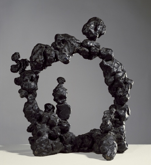 现存蓬皮杜艺术中心的《空间主义雕塑》 © Centre Pompidou, MNAM-CCI, Dist. RMN- Grand Palais / Christian Bahier / Philippe Migeat © Fondazione Lucio Fontana, Milano / by SIAE / Adagp, Paris 2014
现存蓬皮杜艺术中心的《空间主义雕塑》 © Centre Pompidou, MNAM-CCI, Dist. RMN- Grand Palais / Christian Bahier / Philippe Migeat © Fondazione Lucio Fontana, Milano / by SIAE / Adagp, Paris 2014