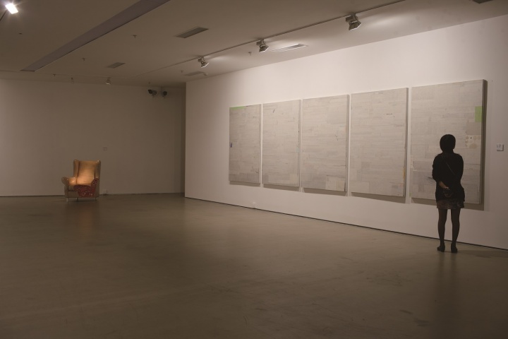 2010年,第二届今日文献展将展览延伸到美术馆之外的艺术机构,与画廊共同关注学术视角下的当代艺术
(图片提供:偏锋新艺术空间)
2010年,第二届今日文献展将展览延伸到美术馆之外的艺术机构,与画廊共同关注学术视角下的当代艺术
(图片提供:偏锋新艺术空间)