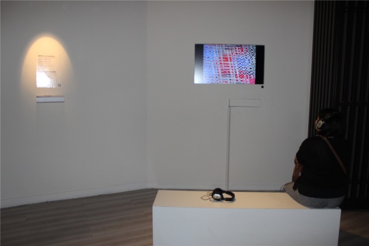 《关于Pierre Schaeffer/Around Pierre Schaeffer 》以文献的形式向观众展示“具体音乐”这一流派
《关于Pierre Schaeffer/Around Pierre Schaeffer 》以文献的形式向观众展示“具体音乐”这一流派