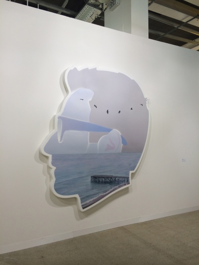 Alex Israel的作品在Gavin Brown画廊展位(图片提供/吴华)
Alex Israel的作品在Gavin Brown画廊展位(图片提供/吴华)