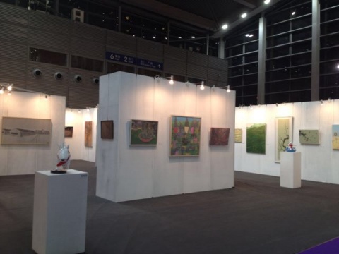 2013年“青年艺术100”巡回至深圳 展览现场
