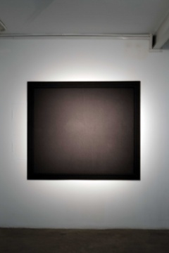 邵译农&慕辰  《东风西风》  欧式镜框、黑色羊绒呢  160x140cm  2007
