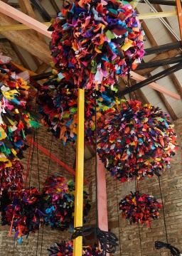Phyllida Barlow展览作品《untitled: GIG》 (detail)
Phyllida Barlow展览作品《untitled: GIG》 (detail)