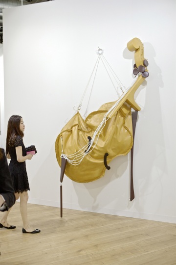亚洲藏家在佩斯画廊展位 Courtesy：Art Basel
