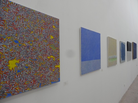 87年出生的艺术家吴非热衷于使用抽象与色彩进行情绪的表达
