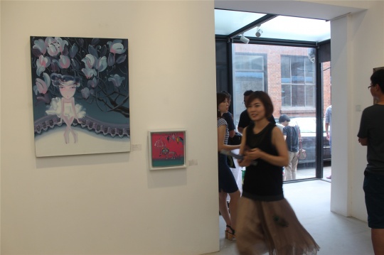 画中人与画外人的关系,小编更愿意称之为一种时代的“自画像”
画中人与画外人的关系,小编更愿意称之为一种时代的“自画像”