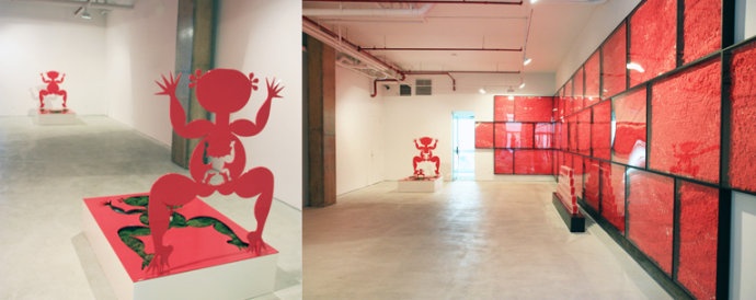 2010年，《一晃十年》个展在作为纽约前波画廊成立十周年展览出现。
