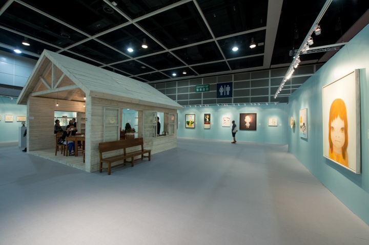 为配合奈良美智作品专场拍卖而精心布置的预展现场
为配合奈良美智作品专场拍卖而精心布置的预展现场