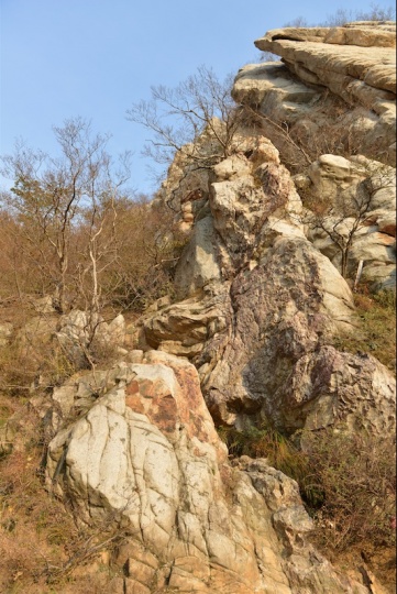 嵩山春景
嵩山春景