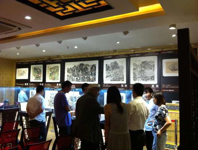 陕西卫视《鉴宝》节目在上海录制外景，淘宝拍卖会指引长安画派收藏专场，并进行同步o2o拍卖
