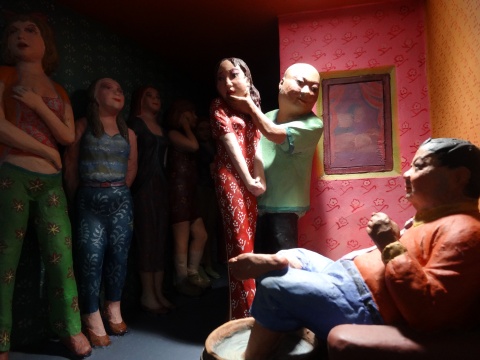 不让展的“街头-花园” 李占洋的癫狂世界 不让展的“街头-花园” 李占洋的癫狂世界
