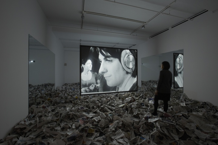 Anthony McCall展览 Photo:Jason Wyche,© Anthony McCall ,Courtesy:Sean Kelly,New York
Anthony McCall展览 Photo:Jason Wyche,© Anthony McCall ,Courtesy:Sean Kelly,New York