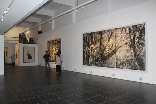 张同帅偏爱大尺幅,此为2008年创作的早期作品
张同帅偏爱大尺幅,此为2008年创作的早期作品