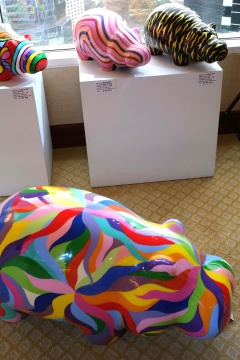 来自泰国的艺术机构 PAJ'ART CO., LTD 带来Sumo Shiko的雕塑作品
来自泰国的艺术机构 PAJ'ART CO., LTD 带来Sumo Shiko的雕塑作品