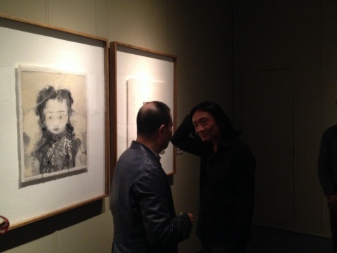 刘庆和向苏新平介绍作品创作的缘起
刘庆和向苏新平介绍作品创作的缘起