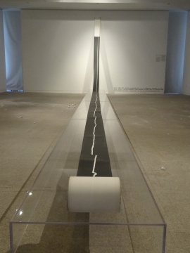 《一画》谭平
《一画》谭平