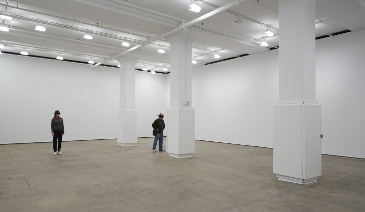 阿布拉莫维奇现在在纽约Sean Kelly画廊的新作品“发动器” Photography：Jason Wyche, New York. Courtesy：Sean Kelly, New York
