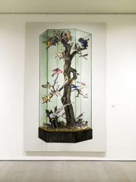 倪有鱼作品 《画院碑》 320x400cm 布面综合材料 2011-2013 倪有鱼作品 《画院碑》 320x400cm 布面综合材料 2011-2013
