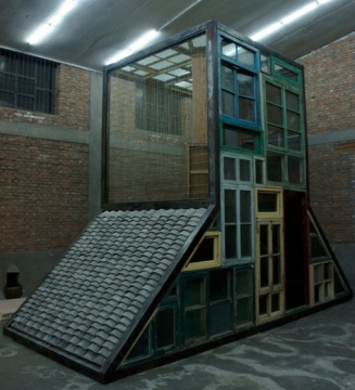 宋冬作品《穷人的智慧-与鸽共生》综合材料 435 x 586 x 250 cm 2005-2006 宋冬作品《穷人的智慧-与鸽共生》综合材料 435 x 586 x 250 cm 2005-2006