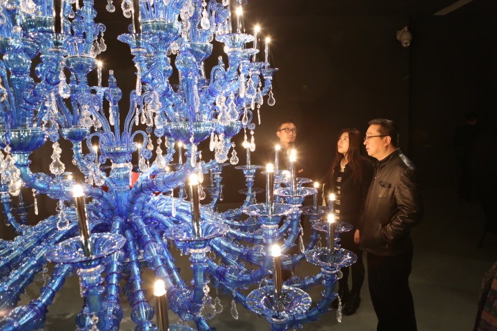 此次展览“稀奇”部分的呈现,就是在“物质化”的环境中呈现“非物质”的状态
此次展览“稀奇”部分的呈现,就是在“物质化”的环境中呈现“非物质”的状态
