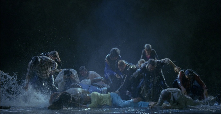 
《救生筏》, 2004年

图片拍摄:吉拉·派罗芙

由 比尔·维奥拉工作室 提供 


