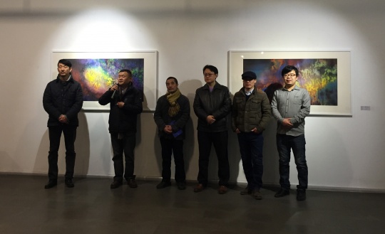艺术家,策展人与学术支持合影艺术家,策展人与学术支持合影