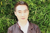 杨黎明 划过虚空的迷雾