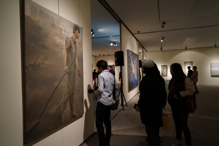 11月6日,“目光所及——后金融危机时代的中国新绘画”在保利艺术博物馆开幕,以展览讨论为依托的“中国新绘画”专场在秋拍中获得白手套佳绩。
11月6日,“目光所及——后金融危机时代的中国新绘画”在保利艺术博物馆开幕,以展览讨论为依托的“中国新绘画”专场在秋拍中获得白手套佳绩。