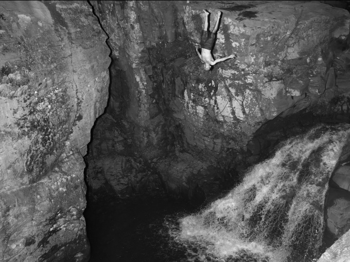 《Near Kaaterskill Falls, New York. 2012》 © Alec Soth,Courtesy: Sean Kelly, New York
《Near Kaaterskill Falls, New York. 2012》 © Alec Soth,Courtesy: Sean Kelly, New York
