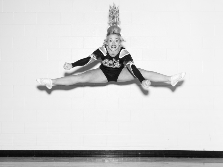 《Bree. Liberty Cheer All-Stars. Corsicana, Texas. 2013》 © Alec Soth,Courtesy: Sean Kelly, New York
《Bree. Liberty Cheer All-Stars. Corsicana, Texas. 2013》 © Alec Soth,Courtesy: Sean Kelly, New York