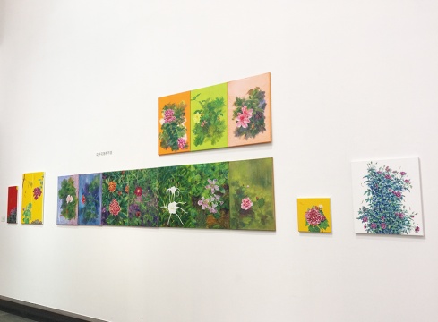 茹创业 《花语系列》 布面丙烯 1243x670cm 2012
茹创业 《花语系列》 布面丙烯 1243x670cm 2012