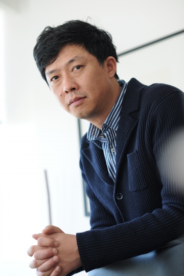 董梦阳 没有梧桐树,引不来金凤凰 董梦阳 没有梧桐树,引不来金凤凰