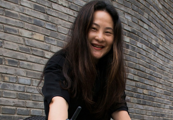 李颖 把艺术做得舒服些 李颖 把艺术做得舒服些