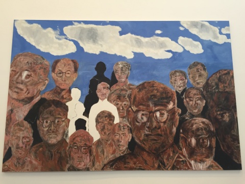 6米乘4米大画《杂种布鲁斯》,画面每位人物面部均写着这些五四运动先驱人物的名字 6米乘4米大画《杂种布鲁斯》,画面每位人物面部均写着这些五四运动先驱人物的名字