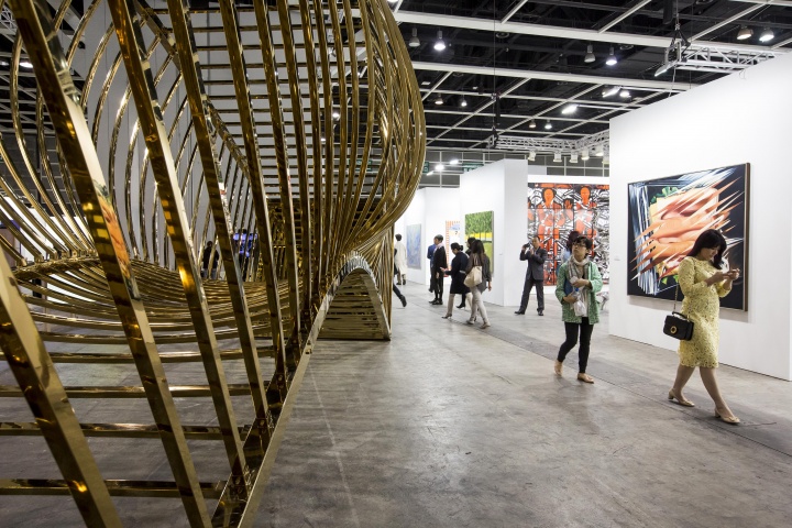 沪申画廊在“艺聚空间”展示的高伟刚作品 © Art Basel
沪申画廊在“艺聚空间”展示的高伟刚作品 © Art Basel