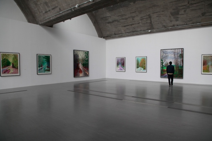 佩斯北京,大卫·霍克尼个展“春至”展览现场,这些iPad绘画的质感介于绘画和摄影之间,摄影:吴丹丹
佩斯北京,大卫·霍克尼个展“春至”展览现场,这些iPad绘画的质感介于绘画和摄影之间,摄影:吴丹丹