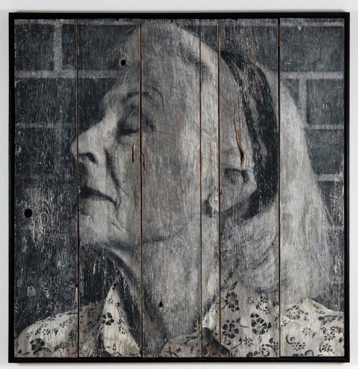 木板纸上水墨创作的《The Wrinkles of the City》 ©JR-ART.NET.Courtesy Galerie Perrotin
木板纸上水墨创作的《The Wrinkles of the City》 ©JR-ART.NET.Courtesy Galerie Perrotin