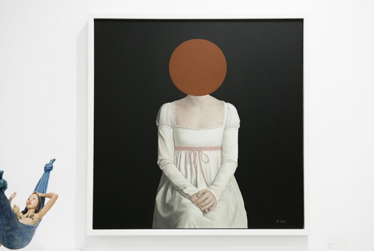 张占占 《圆》 100×100cm 布面油画 2015 b.1982 毕业于南京艺术学院雕塑系
张占占 《圆》 100×100cm 布面油画 2015 b.1982 毕业于南京艺术学院雕塑系