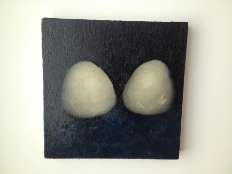 闫冰 《两个馒头》 40×40cm 布面油画 2015
闫冰 《两个馒头》 40×40cm 布面油画 2015