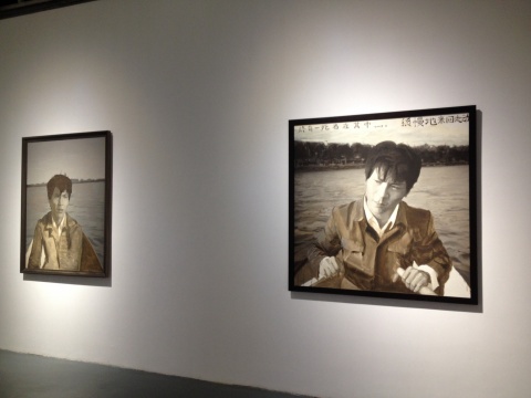 “缝中针”章节中的王光乐作品《后海之一》、《后海之三》 布面油画 2000、2005 “缝中针”章节中的王光乐作品《后海之一》、《后海之三》 布面油画 2000、2005
